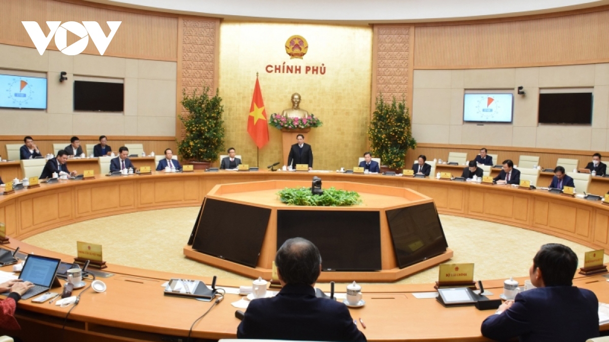PM Chinh chairs first cabinet meeting of Lunar New Year